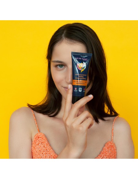 Peeling do twarzy drobnoziarnisty 75 ml Gift of Nature 5907618132305 14