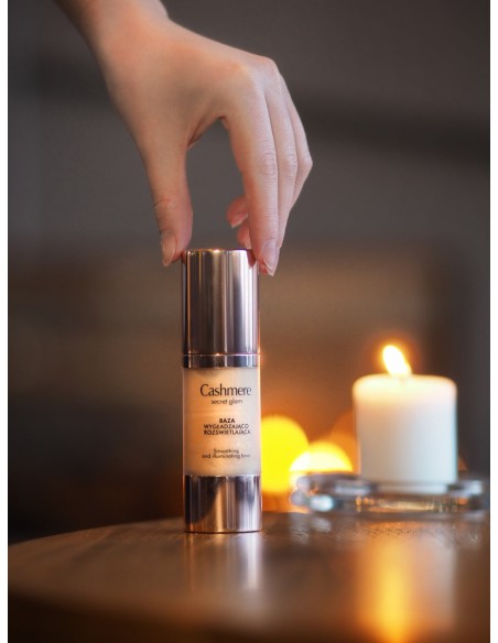 Baza wygładzająco-rozświetlająca pod makijaż Cashmere Secret Glam 30 ml - Kosmetyki do makijażu Baza wygładzająco-rozświetlająca pod makijaż Cashmere Secret Glam 30 ml 5900525031259 4