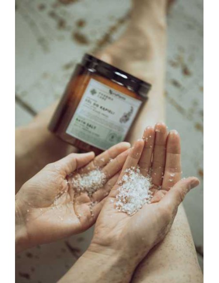 Naturalna sól do kąpieli z białą glinką Pharma Care Biała Frezja 800g - Sole do kąpieli Naturalna sól do kąpieli z białą glinką Pharma Care Biała Frezja 800g  3