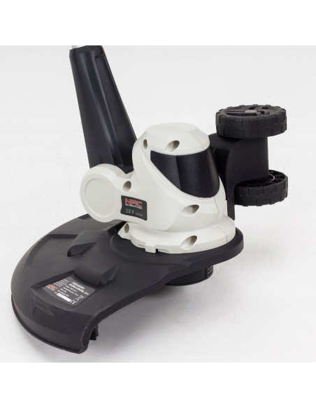 Lekka podkaszarka akumulatorowa z teleskopowym drążkiem NAC TB18-B15-S + akumulator z ładowarką 5907510485264 5