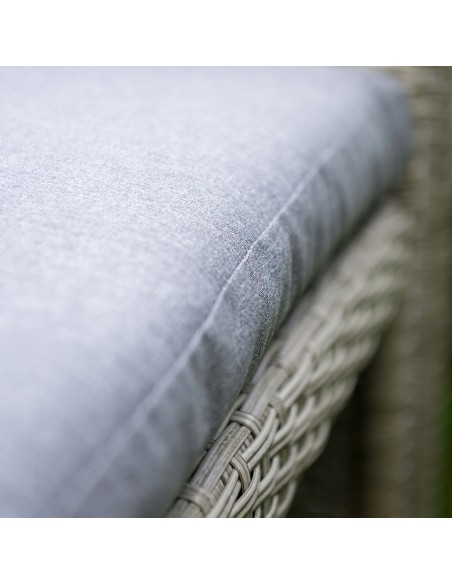 Zestaw szarych mebli ogrodowych z technorattanu Meven - 4 fotele + stół 5902490785717 5