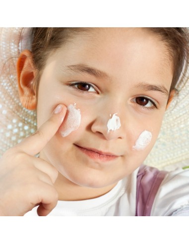 Wodoodporna emulsja przeciwsłoneczna dla dzieci w sprayu SPF30 Kolastyna 200 ml 5900536355382 3