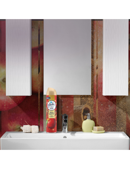 Jesienny oświeżacz powietrza w sprayu Glade Warm Apple Pie 300 ml 5000204416466 6