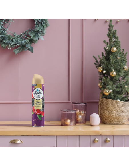 Świąteczny odświeżacz powietrza w sprayu Glade Winter Berries 300 ml 5000204416497 2