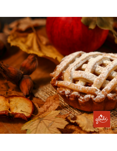 Jesienna świeca zapachowa Glade Warm Apple Pie 112 g 5000204414844 5